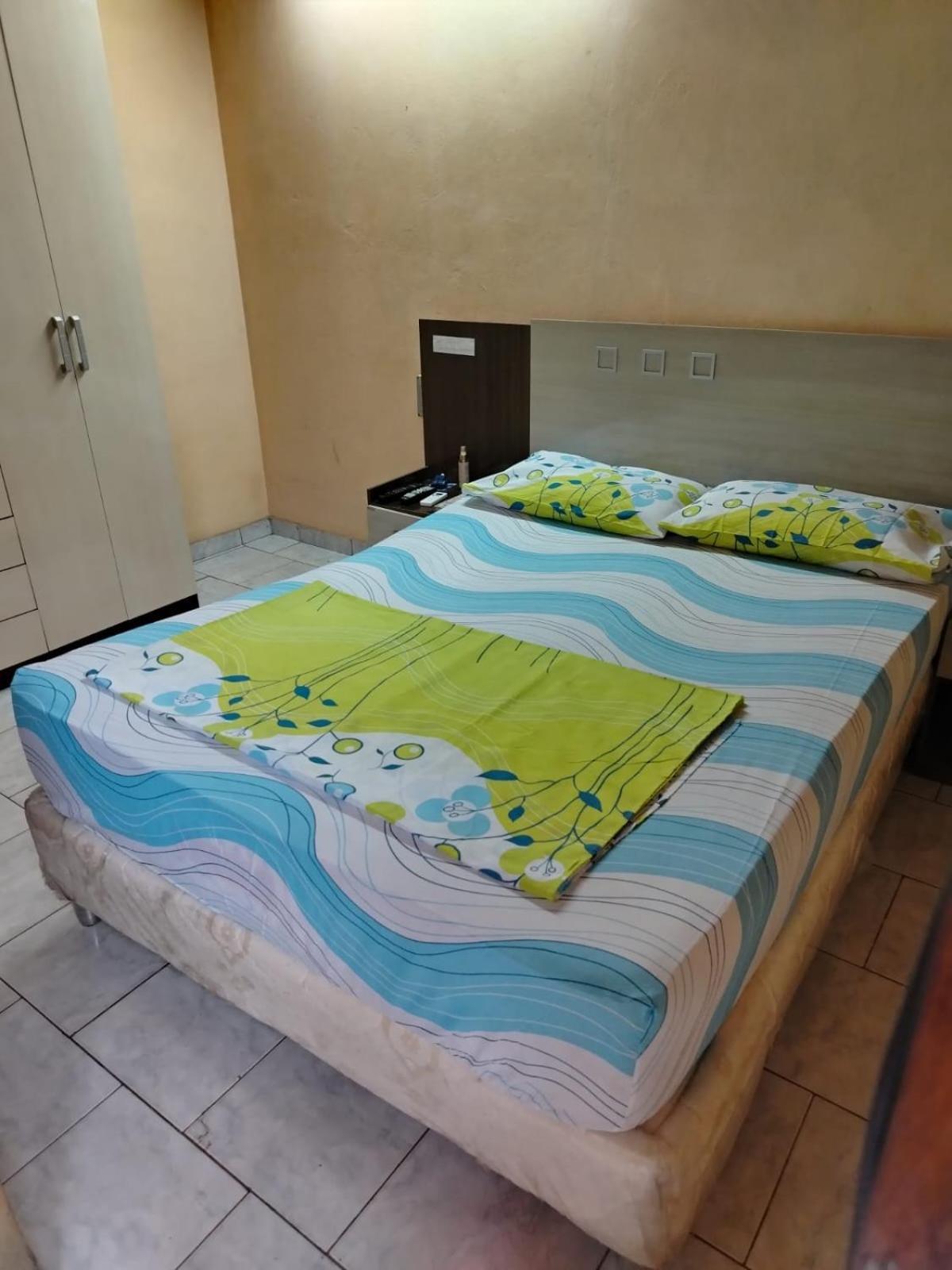 Habitacion En Casa Zona Asuncion Exteriör bild