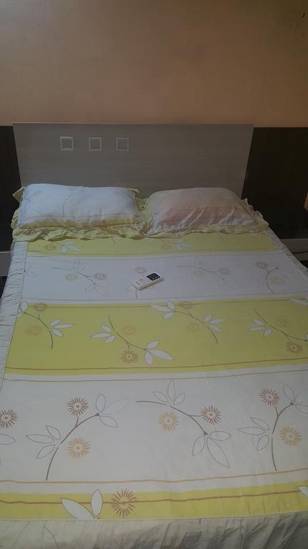 Habitacion En Casa Zona Asuncion Exteriör bild